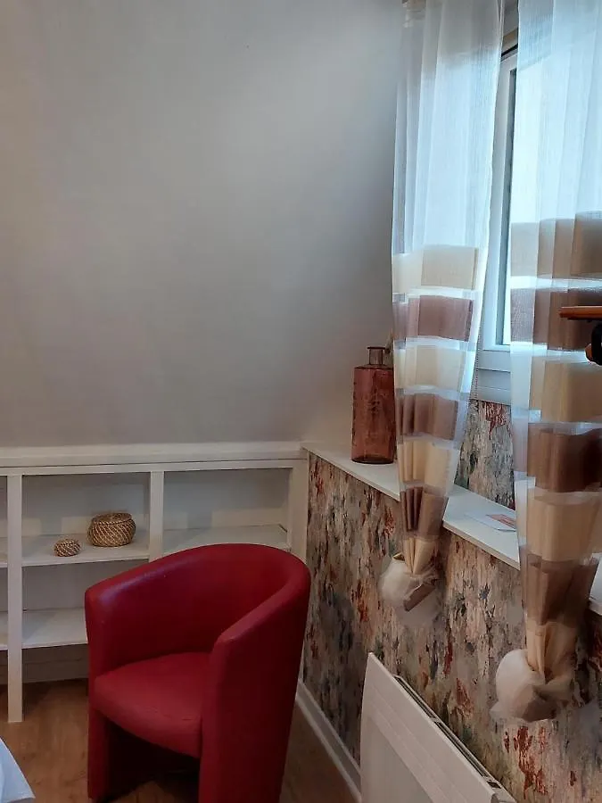 L'Escale D'Armor Bed & Breakfast Loudeac 0*,  France