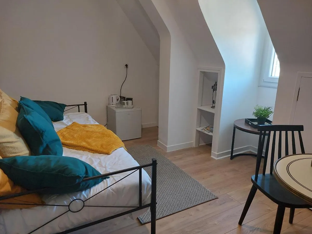 Bed & Breakfast L'Escale D'Armor Bed and Breakfast Loudéac